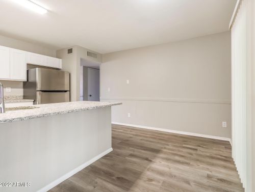 3223 Acapulco Ln, Phoenix AZ  85053-4721 exterior