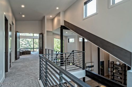 4928 Silver Spg, Park City UT 84098-6042 exterior