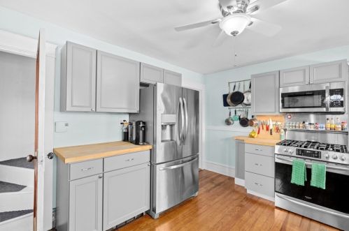 24 Main St, Berkley MA  02779-1399 exterior