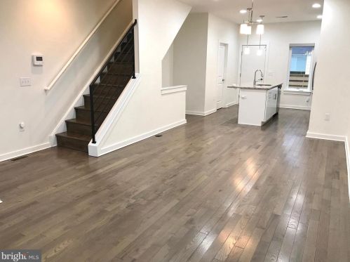 1636 5th St, Philadelphia, PA 19148-1242