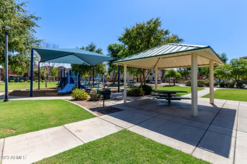 2020 77th Ln, Phoenix AZ  85035-5122 exterior