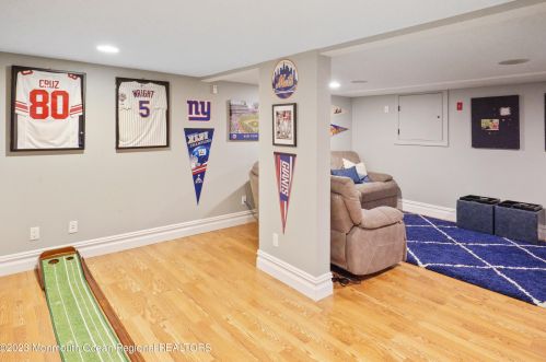 90 Lovett Ave, Little Silver NJ 07739-1403 exterior