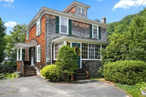 68 D St, Royalston, MA 01331-2009