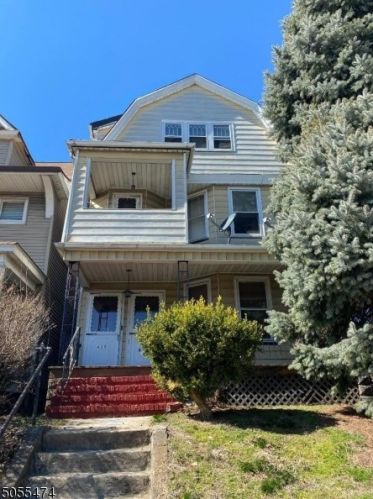 435 Washington Ave, Belleville NJ 07109-2618 exterior