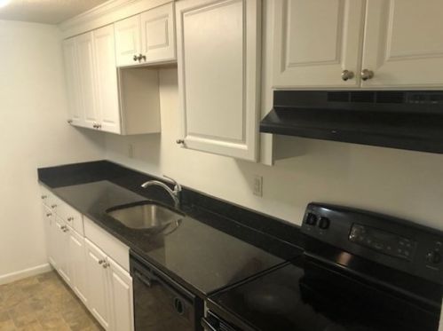 3 Elm St, Acton, MA 01720-2429