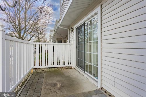 1504 Beacon Hill Dr, Erial NJ  08081-1168 exterior