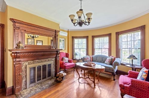 1358 Washington St, Canton MA 02021-2131 exterior