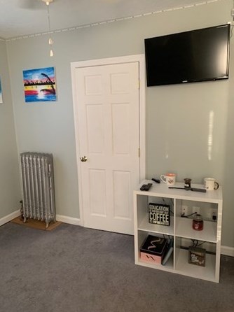 21 Cres St, Whitman MA 02382-2406 exterior