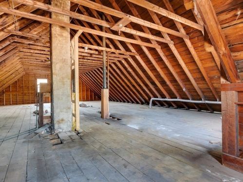 61 Paul Revere Rd, Arlington MA 02476-5729 exterior