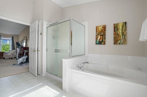 265 Hanburg Ln, Lemont IL 60440-6193 exterior