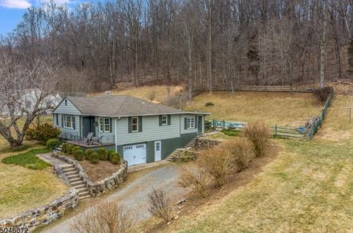 290 Church Rd, Milford, NJ 08848-1807