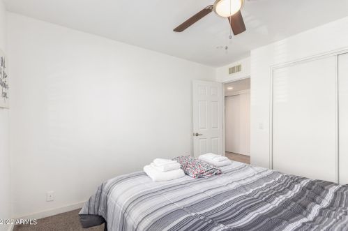 4731 Belleview St, Phoenix AZ  85008-5606 exterior