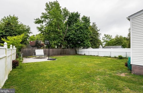 152 Spruce Ave, West Deptford NJ 08093-1118 exterior