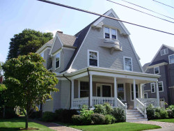 24 Walker St, Newton, MA 02460-1518