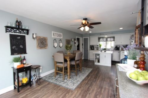 35 Huron Ave, Dracut, MA 01826-3809