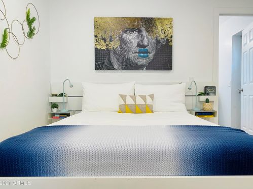 1631 Catalina Dr, Phoenix AZ 85018-7212 exterior