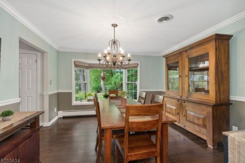 6 Cheshire Ln, Skyline Lakes NJ 07456-2743 exterior