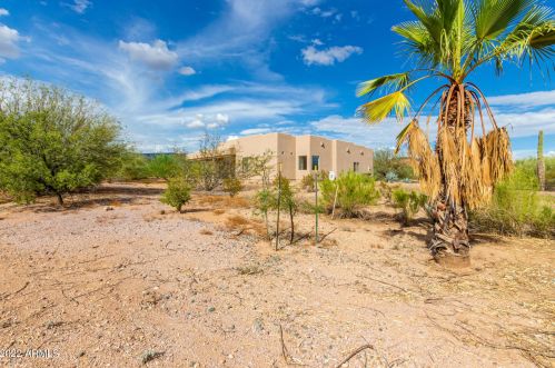 44811 12 St, Phoenix AZ 85086-8480 exterior