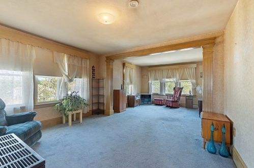 29 Halmstad St, Worcester MA 01607-1520 exterior