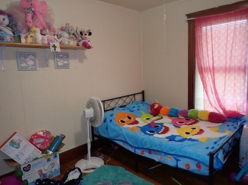 30 St, Worcester MA 01604-4413 exterior