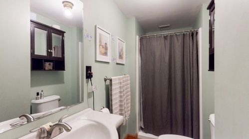 20 Glendale St, Worcester MA 01602-2841 exterior