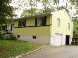 132 Evelyn Rd, Newton, MA 02468-1042