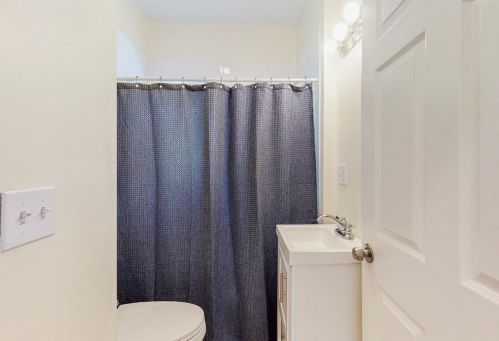 6 Pine Grove St, Milton MA  02186-4314 exterior