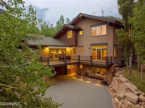 2068 Mahre Dr, Park City UT 84098-8508 exterior