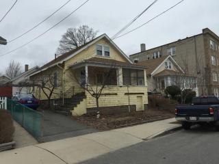 70 Baker Rd, Everett MA  02149-4913 exterior