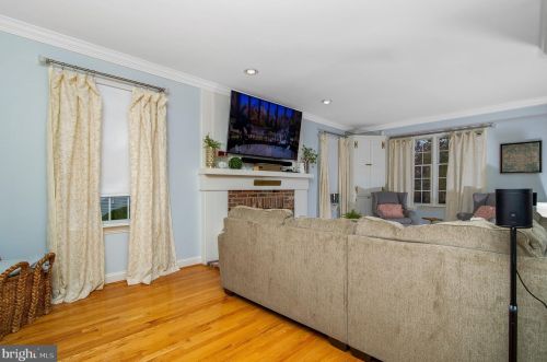 640 High St, West Deptford NJ 08051-1460 exterior