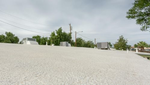 2102 Fairmount Ave, Phoenix AZ 85015-5306 exterior