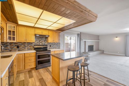 1973 Placer Dr, San Leandro CA  94578-1336 exterior