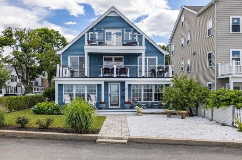 17 Post Island Rd, Quincy, MA 02169-2613