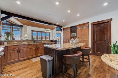 2870 Westview Trl, Park City UT 84098-6342 exterior