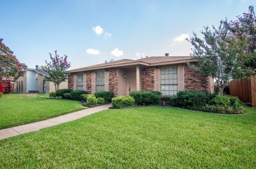 3526 Rockcrest Dr, Garland, TX 75044-6514
