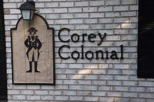 7 Corey Colonial, Agawam, MA 01001-2725