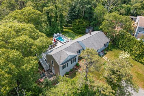 2 Uncle Zlotis Rd, Chatham MA 02633-1595 exterior