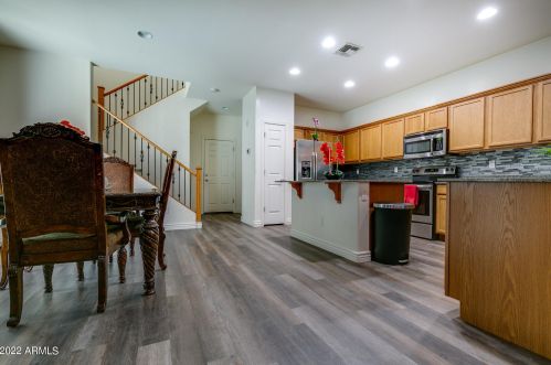 2571 73 Dr, Phoenix AZ 85043-7238 exterior