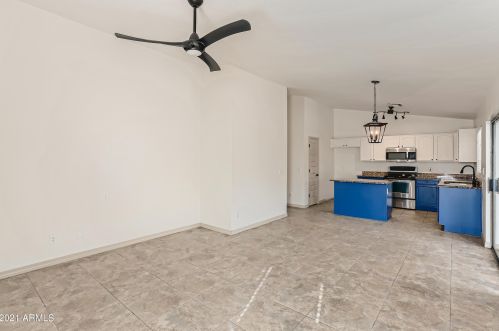 4837 84 Dr, Phoenix AZ 85037-1252 exterior