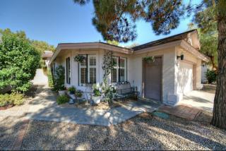 726 Rosemonte Dr, Phoenix AZ  85024-2981 exterior