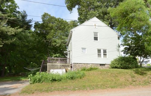 282 June St, Worcester MA 01602-3257 exterior