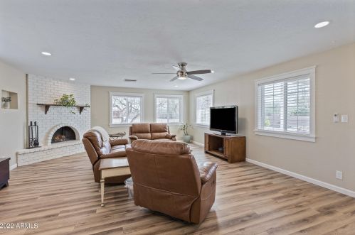 16801 43rd St, Phoenix AZ 85032-3319 exterior