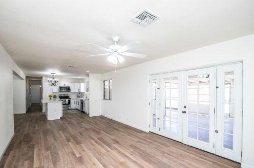 601 Euclid Ave, Phoenix AZ  85042-7622 exterior