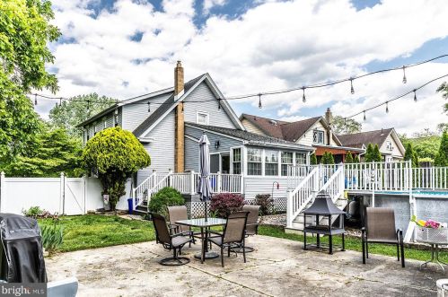 141 Progress Ave, West Deptford NJ 08096-1212 exterior