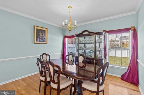 13 Equestrian Dr, Burlington NJ 08016-3065 exterior