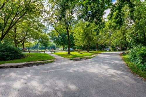 109 Varnum St, Arlington MA 02474-8712 exterior