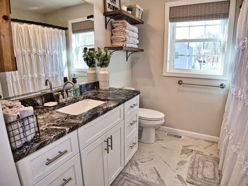 341 Courtney St, Fall River MA 02720-6726 exterior