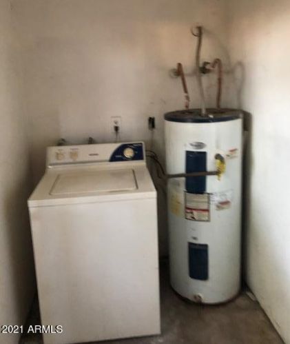 4255 67 Dr, Phoenix AZ 85033-8247 exterior