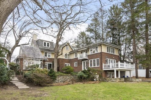 115 Aspen Ave, Newton MA 02466-3022 exterior