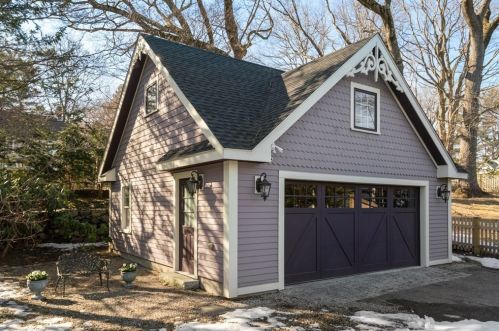 120 Pleasant St, Newton MA 02459-1810 exterior